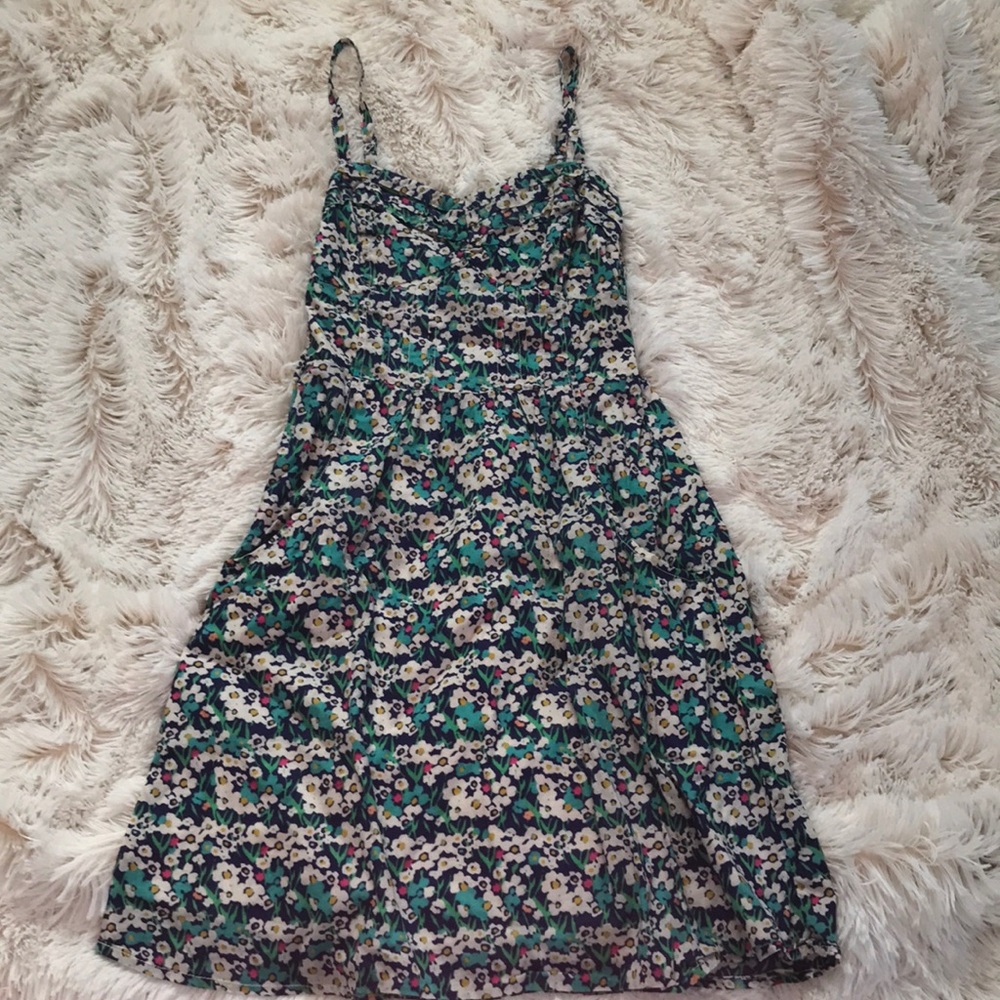Floral pocket dress